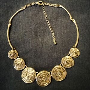 3 for💲25🌟silver-tone metal circle coil necklace